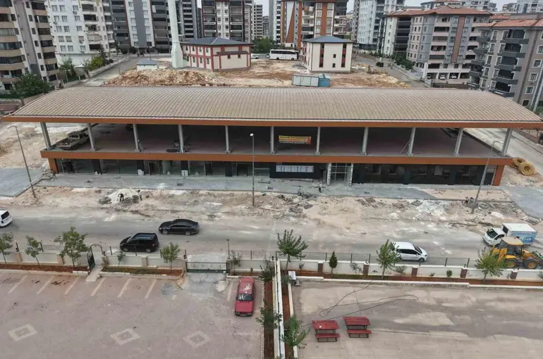 Şehitkamil’den Karacaahmet’e çok amaçlı pazar yeri
