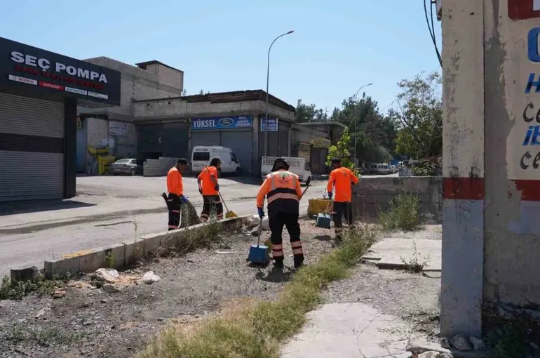 Şehitkamil’den KÜSGET’te kapsamlı temizlik seferberliği
