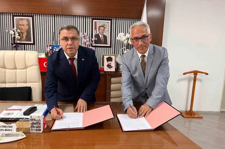 Şehitliklerdeki anıtların bakım ve onarımı için protokol imzalandı
