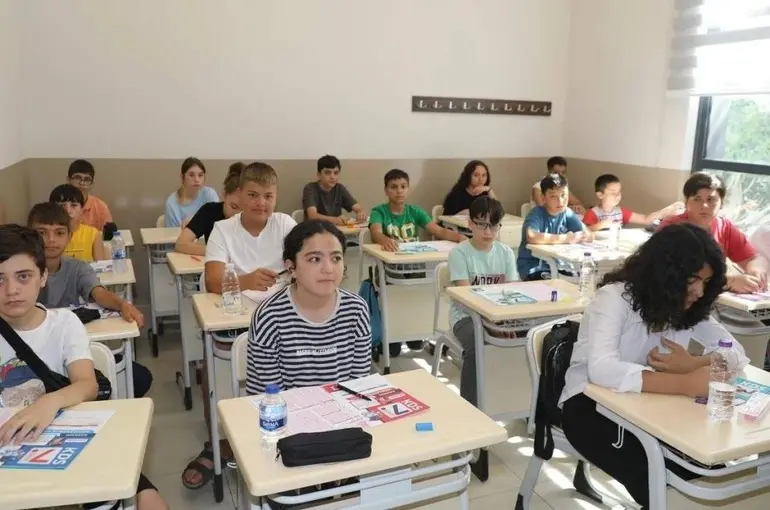 Şehzadeler Belediyesi Bahar Dönemi Dil Kursları başlıyor
