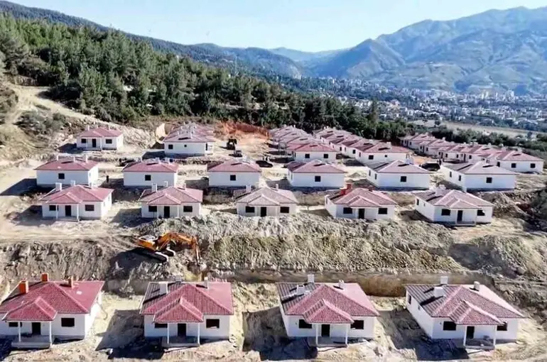 Şekere bölgesine inşa edilen köy evlerinde sona gelindi
