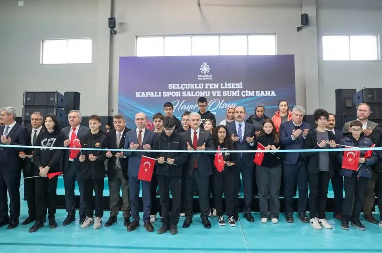 Selçuklu Fen Lisesi Kapalı Spor Salonu ve Suni Çim Saha’nın resmi açılışı gerçekleştirildi
