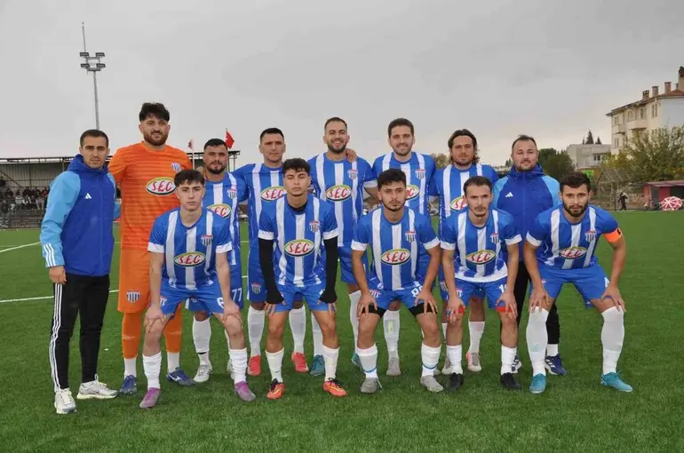 Selendi Belediyespor 3 puanı 3 golle aldı
