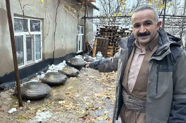 Şemdinli’nin gizemli taşları araştırılmayı bekliyor
