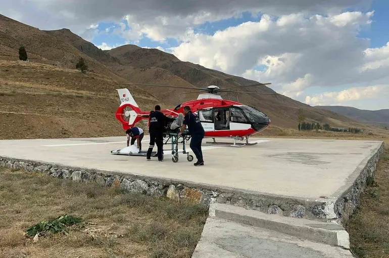 Serebrovasküler hasta ambulans helikopterle Van’a sevk edildi

