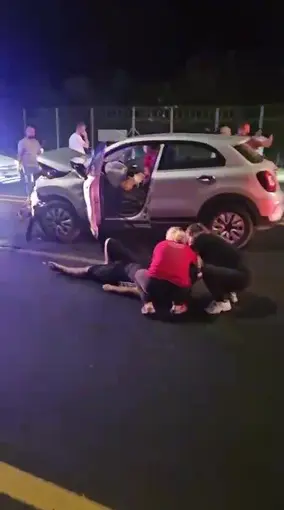 Serik’te otomobil ile VIP araç çarpıştı: 10 kişi yaralandı
