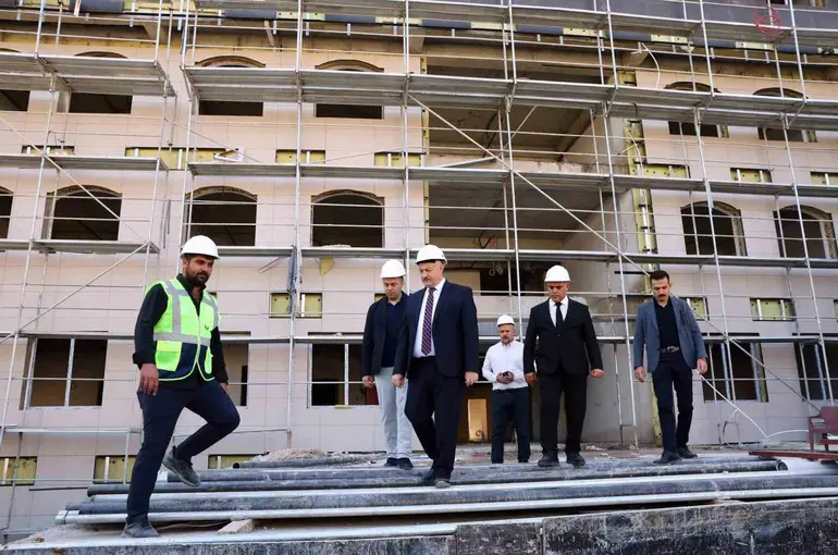 SGK İl Müdürlüğü yeni hizmet binasında çalışmalar sürüyor
