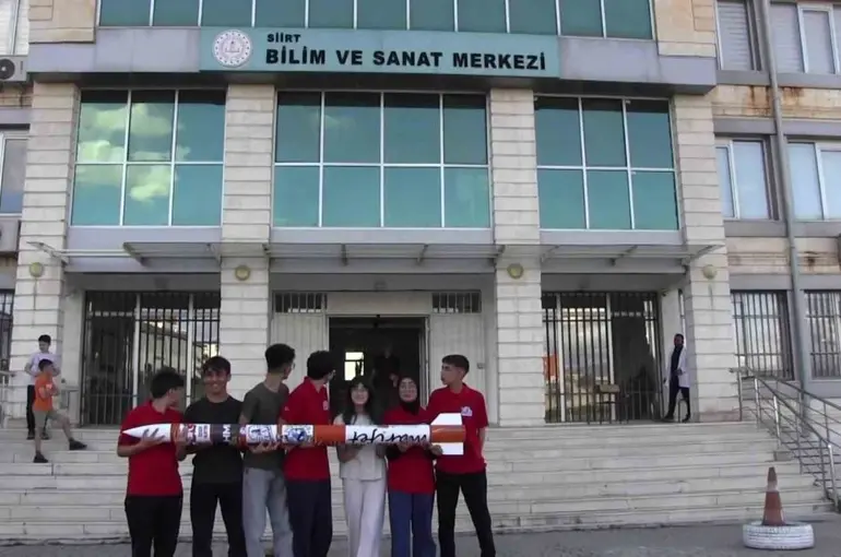 Siirt’te Marifet Roket Takımı bu yıl TEKNOFEST’te birincilik için yarışacak
