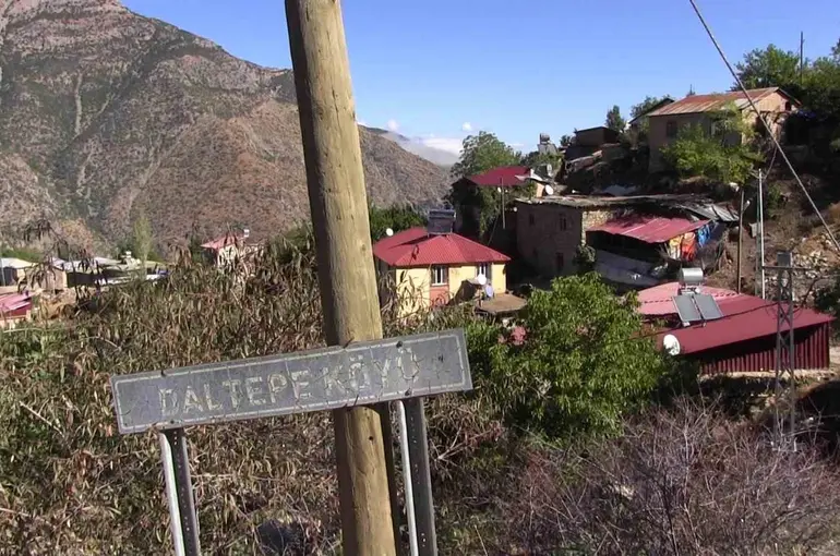 Siirt’te terör örgütü PKK’nın katlettiği 37 kiş törenle anıldı
