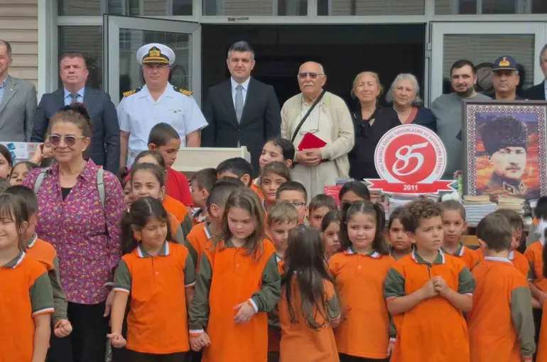 Silah arkadaşlarından şehidin adını taşıyan okula anlamlı destek

