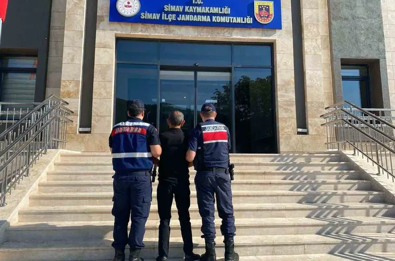 Simav’da 12 Yıl 6 ay hapis cezası bulunan şahıs yakalandı
