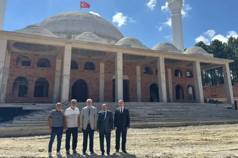 Sinop Üniversitesi Camisi inşaatı devam ediyor
