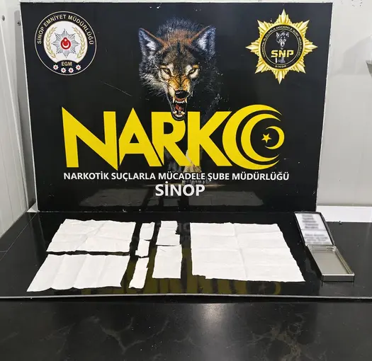 Sinop’ta 3 bin 877 kullanımlık uyuşturucu ele geçirildi
