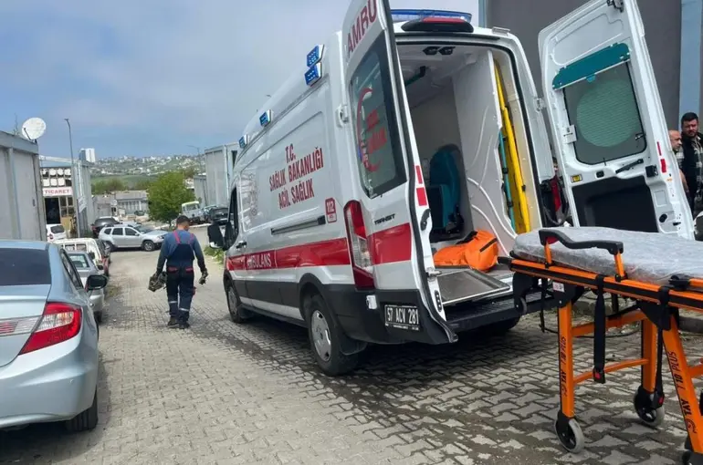 Sinop’ta yük asansörünün halatı koptu: 2 yaralı

