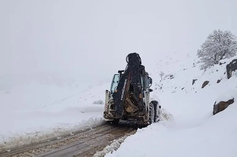 Şırnak’ta 20 köy yolu ulaşıma açıldı
