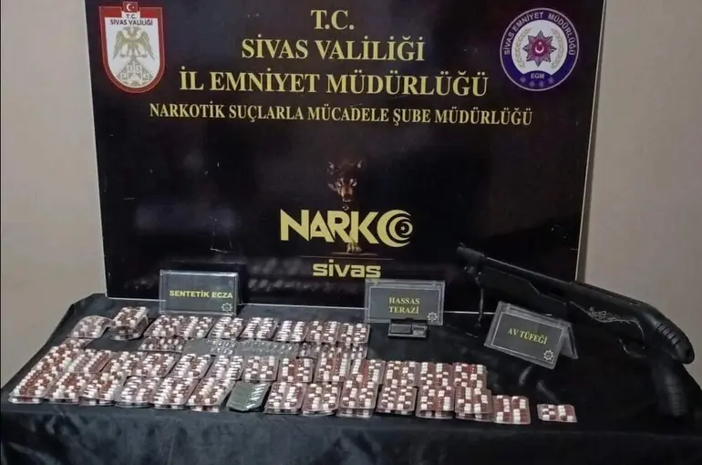 Sivas’ta 4 uyuşturucu taciri tutuklandı