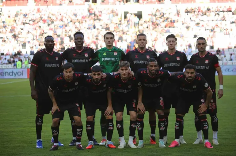 Sivasspor’da 4 oyuncu sakatlandı
