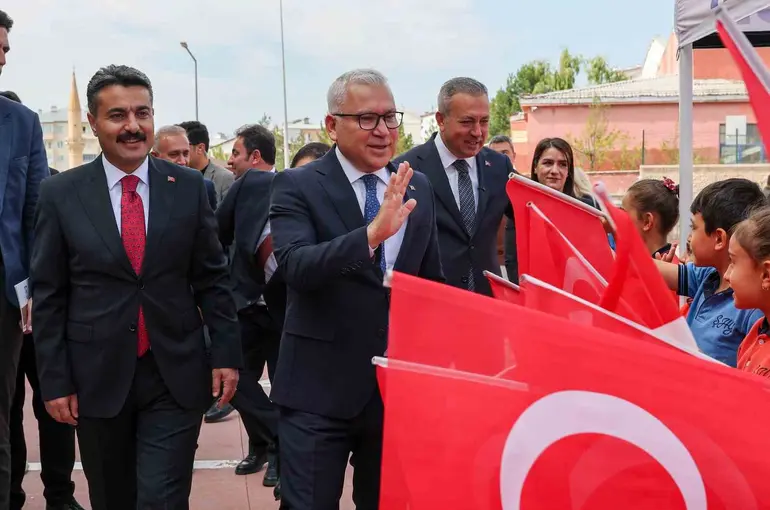 Sivas’ta ilköğretim haftası kutlandı
