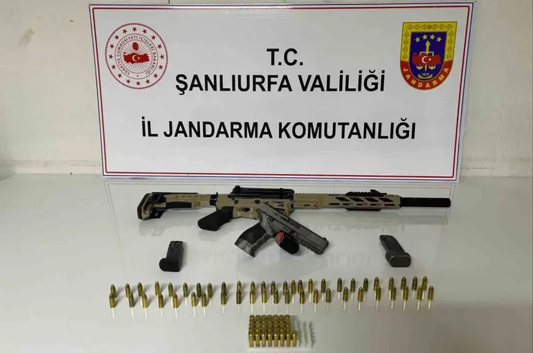 Siverek’te 17 yıl 6 ay hapis cezası bulunan firari yakalandı
