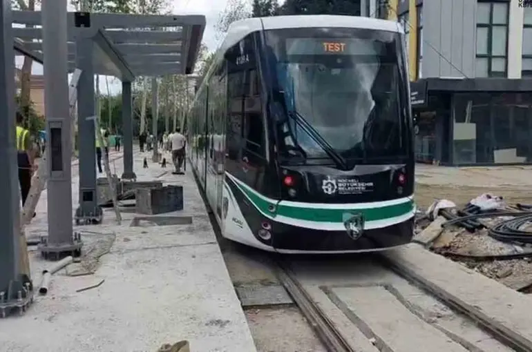 Stadyum tramvayı milli maça hazırlanıyor
