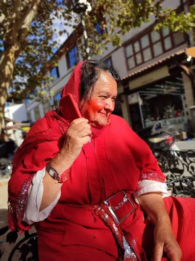 Sultan Özcan’ın hatırasına kırmızı vefa!