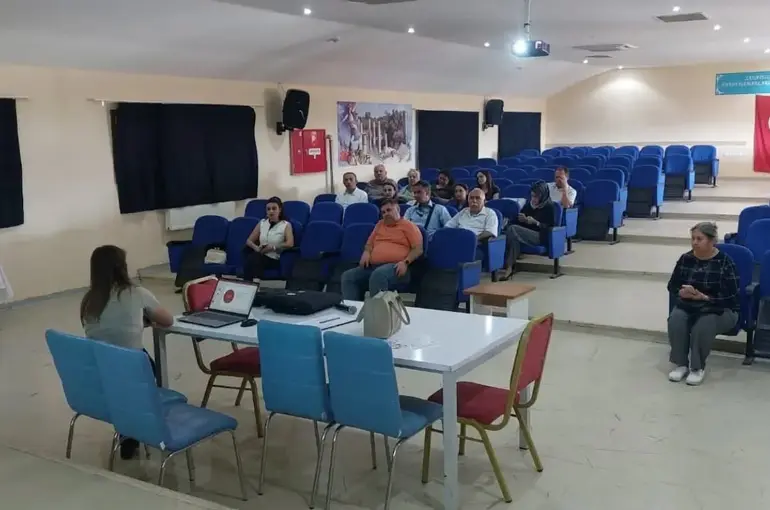 Sultanhisar’da okul idarecilerine rehberlik hizmetleri anlatıldı

