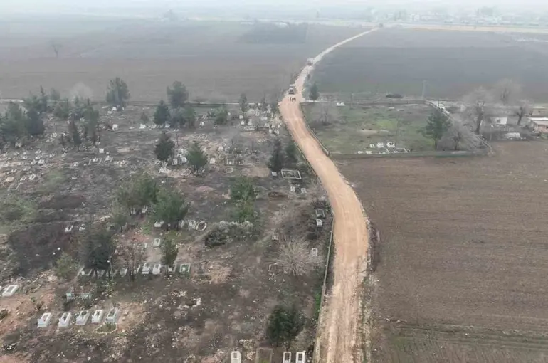 Suruç’ta mezarlık yolunda çalışmalar başladı
