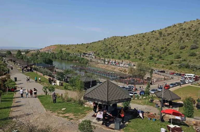 Talas’ta tesislerin mesai saati değişti
