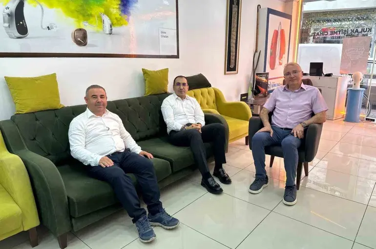 Tavşanlı Kaymakamı Ömer Faruk Özdemir esnafın nabzını tutuyor
