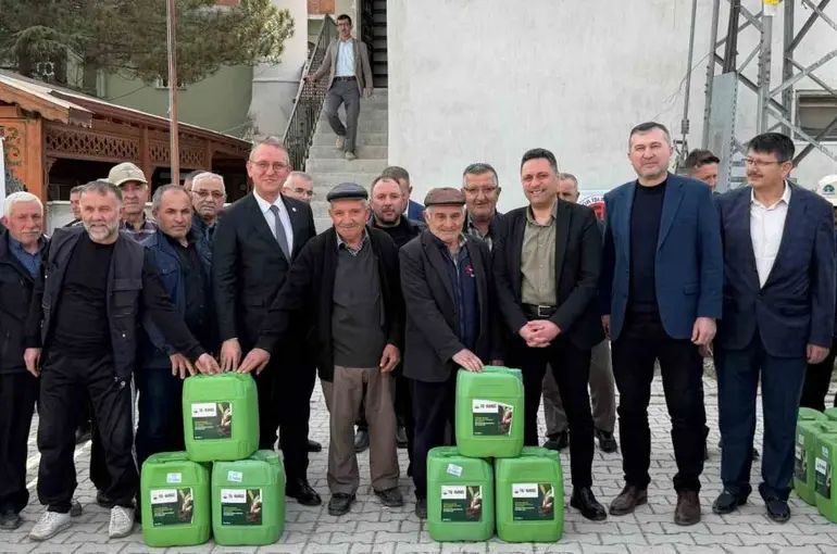 Tavşanlı’da "Hümik Asit Destek Projesi" hayata geçirildi
