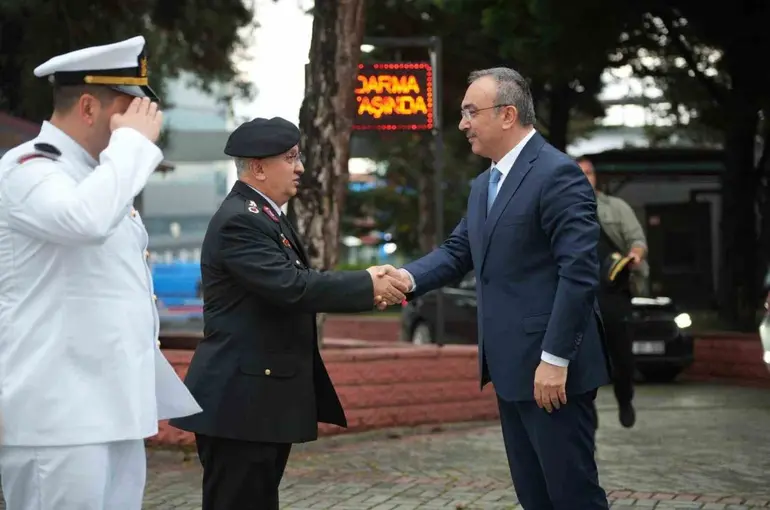 Tekirdağ Valisi Soytürk, jandarma personeliyle bayramlaştı

