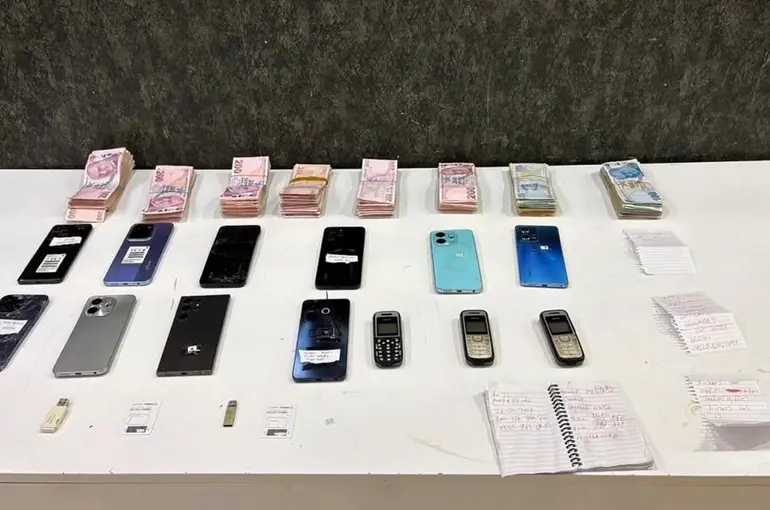 Telefonla dolandırıcılık operasyonunda 9 tutuklama