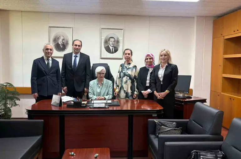 Tıp eğitimi ve üniversite hekimlerinin sorunları YÖK’te ele alındı
