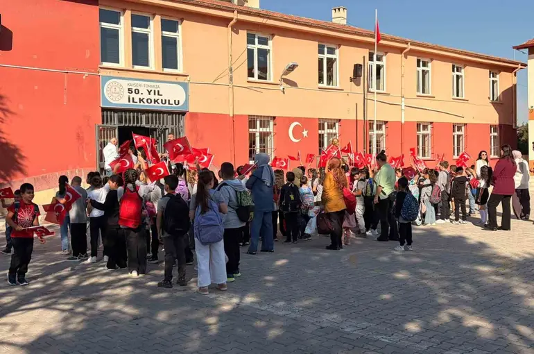 Tomarza’da yeni eğitim - öğretim yılı başladı
