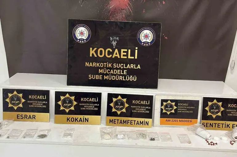 Torbacılara suç üstü: 9 kişi tutuklandı
