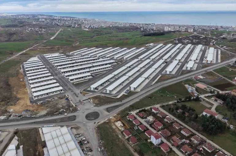 Toybelen’e taşınmalar hızla sürüyor
