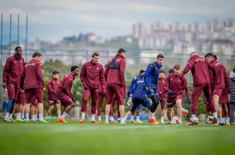 Trabzonspor, Corendon Alanyaspor’a konuk olacak
