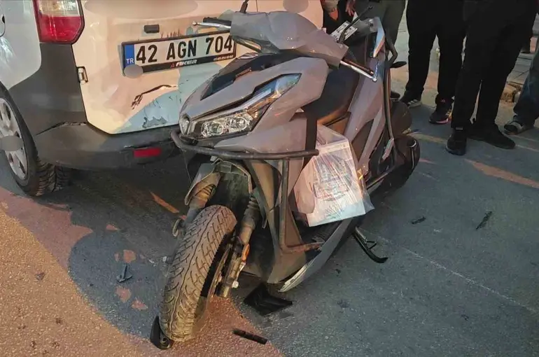 Trafik kazasında sürücü yaralandı
