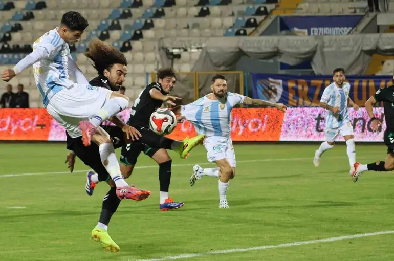 Trendyol 1. Lig:  Erzurumspor FK: 1 - Sakaryaspor: 1
