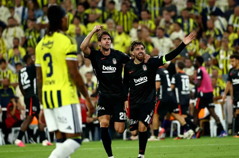 Trendyol Süper Lig: Fenerbahçe: 1 - Beşiktaş: 2 (Maç sonucu)
