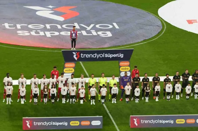 Trendyol Süper Lig: Samsunspor: 0 - Amed Sportif Faaliyetler: 0 (Maç devam ediyor)
