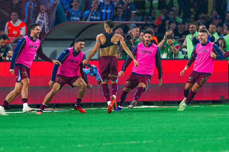 Trendyol Süper Lig: Trabzonspor: 4 - Galatasaray:0 (Maç sonucu)
