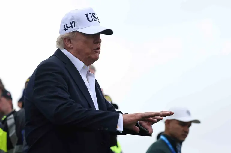 Trump: "Petrolü elimizde tutmaya karar vermezsek nihayetinde İran’dan çekileceğiz"
