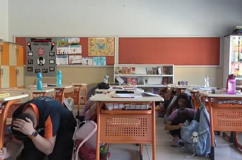 Tunceli’de afet bilinci küçük yaşta kazandırılıyor
