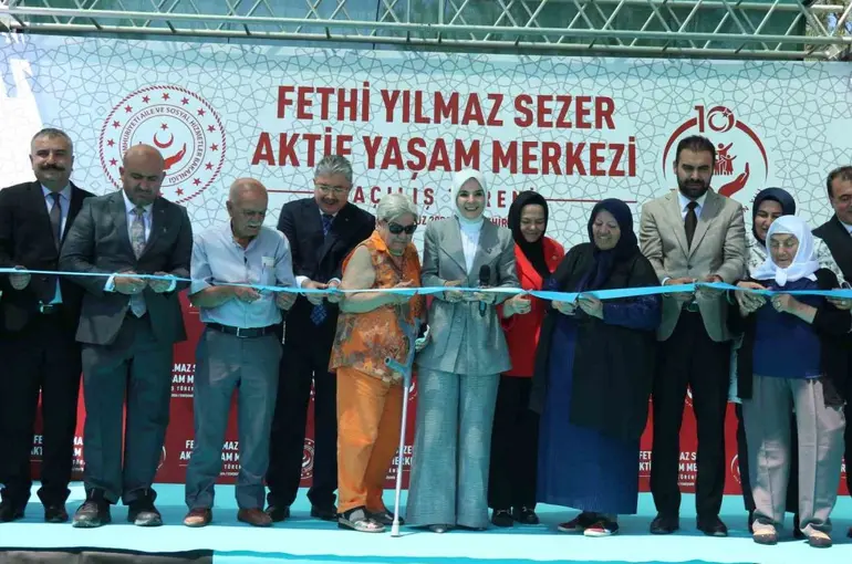 Türkiye’de bir ilk olan Fethi Yılmaz Sezer Aktif Yaşam Merkezi hizmete açıldı
