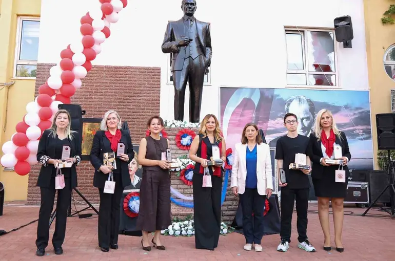 Türkiye’nin Eğitim Çınarı Gaziantep Kolej Vakfı 63. kez kapılarını geleceğe açtı
