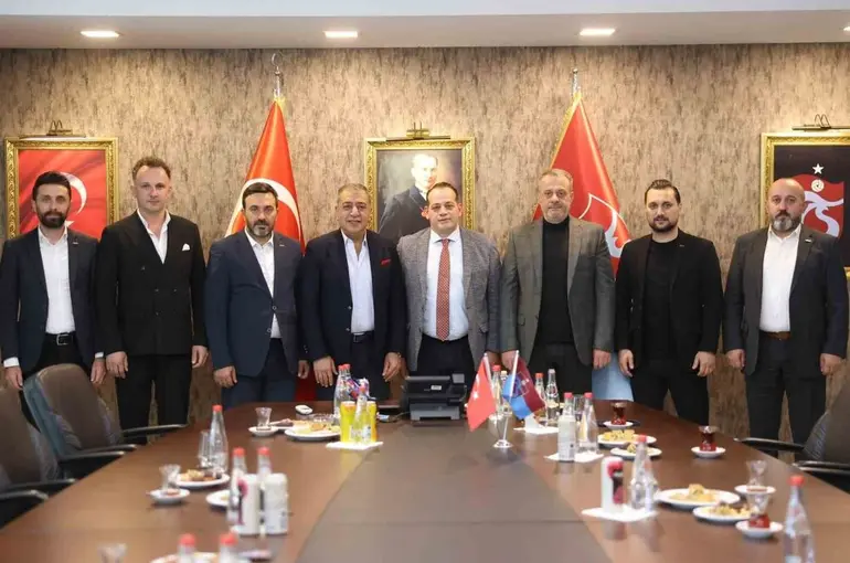 TÜRSAB Doğu Karadeniz’den Trabzonspor’a ziyaret
