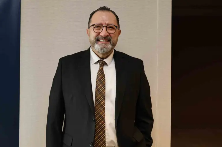 Üç haftayı geçen öksürük veremin habercisi olabilir
