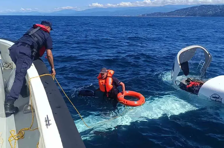 Ulaştırma ve Altyapı Bakanlığı’ndan denize acil iniş yapan özel uçağa ilişkin açıklama
