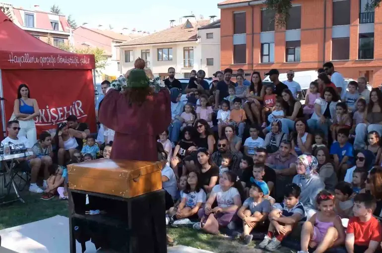 Uluslararası Eskişehir Porsuk Festivali 4’üncü gününde de coşkuyla sürdü
